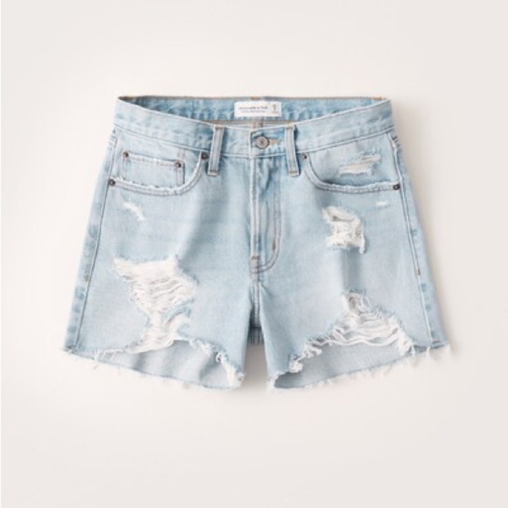 Abercrombie & Fitch Mid-Rise Boyfriend Short